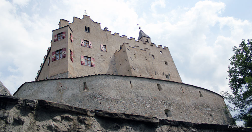Foto von Schloss Bruneck im Pustertal